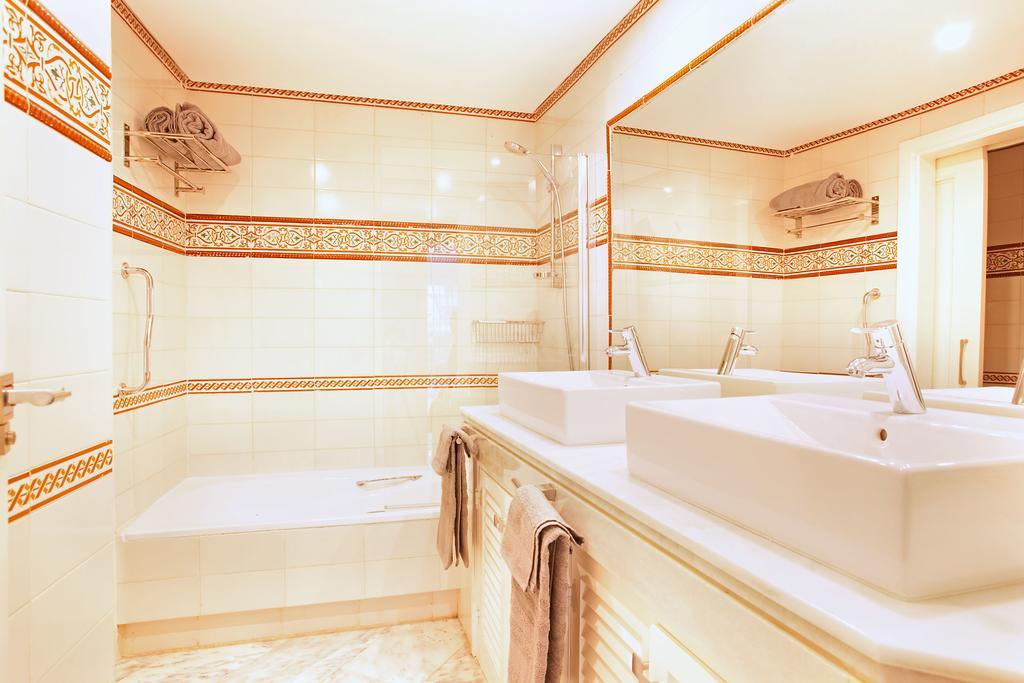 White Pearl Beach Elviria มาร์เบยา ภายนอก รูปภาพ